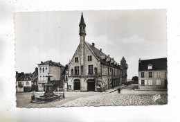 60 - CLERMONT-de-L' OISE - L' Hôtel-de-Ville - Clermont