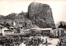 CASTELLANE La Place Le Roc Et Notre Dame Du Roc 19(scan Recto-verso) MA1843 - Castellane