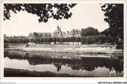 AMTP8-0737-25 - BESANCON - Doubs - Le Doubs Et La Cité Universitaire - Besancon