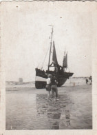 BATEAU DE PECHE A LA COTE BELGE - Boats