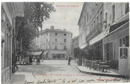 11 Limoux Un Coin De La Place Et Les Grands Cafes - Limoux