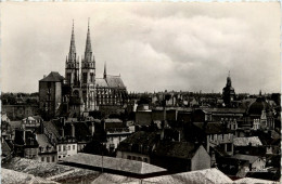 Moulins, Vue Generale Et La Cathedrale - Moulins