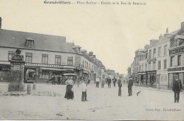 60    Grandvilliers   -   Place Barbier   -  Entrée De La Rue De Beauvais - Grandvilliers