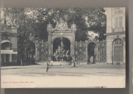 Un Enfant Joue Au Cerceau - Jeu Du Cerceau - Nancy - Fontaine D' Amphitrite - Animée - La CPA A Voyagé En 1902 - Altri & Non Classificati