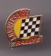 Pin's  Anniversaire Rallye Drapeau  Damier Réf 527 - Rally