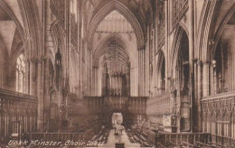 INTERIOR YORK MINSTER - YORKSHIRE  -   Used  Postcard - YO4 - York