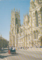 YORK MINSTER FROM MINSTER YARD - YORKSHIRE  -   Used  Postcard - YO4 - York