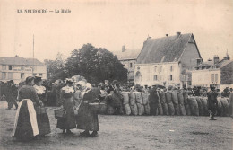 Le NEUBOURG (Eure) - La Halle - Le Neubourg