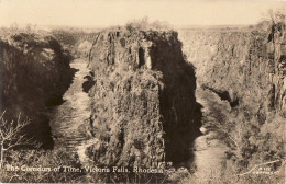 1453 02 RHODESIA VICTORIA FALLS THE CORRIDORS OF TIME - Zonder Classificatie