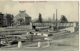 Marchienne-au-Pont La Passerelle Avec Péniches Circulée En 1910 - Péniches