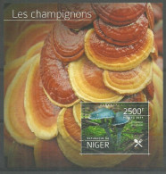 Niger 2014 Mi Block 377 MNH  (LZS5 NGRbl377) - Mushrooms