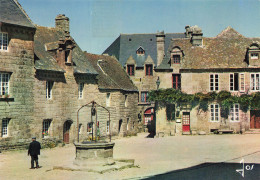 29 LOCRONAN BAS DE LA PLACE  - Locronan