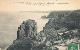 22 LE CAP FREHEL LE CURIEUX ROCHER - Cap Frehel