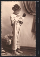 Foto-AK Kind Mahnt Puppe Mit Erhobenem Finger  - Used Stamps