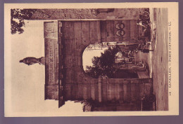 84 - CAVAILLON - PORTE D'AVIGNON - ANIMÉE - AUTOMOBILE  - - Cavaillon