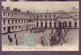 78 - VERSAILLES - LA CASERNE - ANIMÉE - ATTELAGE - - Versailles