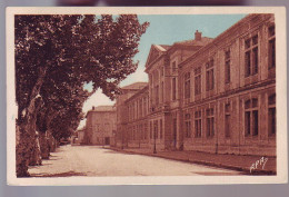 84 - ORANGE - GROUPE SCOLAIRE - COLORISÉE - - Orange