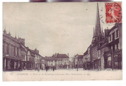 77 - NEMOURS - PLACE DE LA RÉPUBLIQUE - ANIMÉE  - - Nemours