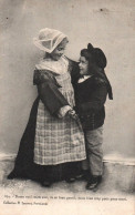 (RECTO / VERSO) PORT LOUIS EN 1905 - ENFANTS EN COSTUME - FOLKLORE - N° 894 - BEAU CACHET - CPA - Port Louis