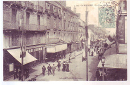 44 - SAINT NAZAIRE - La RUE De NANTES - ANIMÉE - - Saint Nazaire