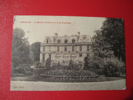 Abbeville  Le Musée D'abbeville  Et De Ponthieu   - Abbeville