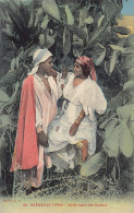 Algérie - Idylle Dans Les Cactus - Femme Mauresque Et Son Amoureux - Ed. A. F. 68 - Women