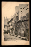 03 - MONTLUCON - UNE RUE DU VIEUX MONTLUCON - Montlucon