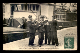 59 - DUNKERQUE - MARINS EN BORDEE  - Dunkerque