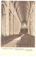 CPA ROYAUME UNI - GB - WINCHESTER CATHEDRAL - The Nave. Looking East - Winchester