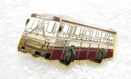 PIN'S    AUTOCAR  BUS   VAN HOOL  CFL   Email Grand Feu  DEHA - Transport