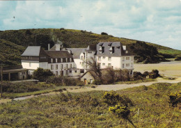 29. SAINTE ANNE LA PALUD. CPSM. HOTEL DE LA PLAGE DEVANT LES FALAISES DE TREFUNTEC. - Douarnenez