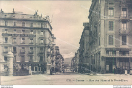 V554 Cartolina Geneve Rue Des Alpes Et Le Mont Blanc Svizzera Suisse - Andere & Zonder Classificatie