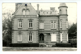 CARTE PHOTO De FRESSENNEVILLE Le Château ( Format C.P.A. ) - Autres & Non Classés