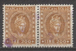 ITALIA 1957/59 - MARCHE DA BOLLO A TASSA FISSA - 200 L. Mattone - Mitologia () UN-MB: 208 - 1v. In Coppia Usato - "1787" - Steuermarken