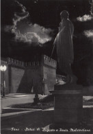 CARTOLINA  FANO PESARO MARCHE STATUA DI AUGUSTO E PORTA MALATESTIANA VIAGGIATA 1956 - Pesaro