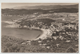 LLAFRANC - COSTA BRAVA - VISTA GENERAL DE LLAFRANC Y CALELLA DE PALAFRUGELL - ECRITE EN 1956 - CPSM GRAND FORMAT - - Gerona