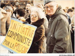 AHVP11-0988 - GREVE - Manifestation Pour La Pologne - Le 16 Décembre 1981 - Staking