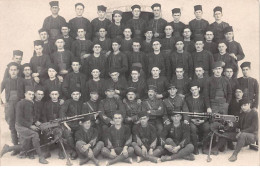 Algérie - N°83194 - ORAN - Groupe De Militaires, Avec Une Mitrailleuse Hotchkiss - Carte Photo - Oran