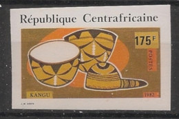 CENTRAFRICAINE - 1982 - N°YT. 529 - Artisanat - Non Dentelé / Imperf. - Neuf Luxe ** / MNH - Central African Republic