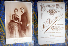 PHOTO GRAND CDV COUPLE ELEGANT MODE   Cabiinet DINANT A CHATEAUROUX - Old (before 1900)