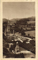 LOURDES - LA BASILIQUE ET LE MONUMENT INTERALLIE - Lourdes