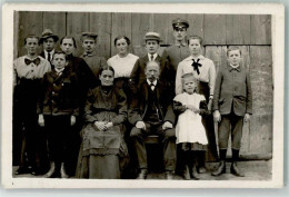 39621391 - Gruppenfoto Familie Uniform - Fotografie