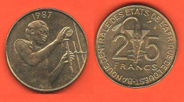 West African States 25 Francs 1987 Franchi FAO Aluminum Bronze Coin - Andere - Afrika