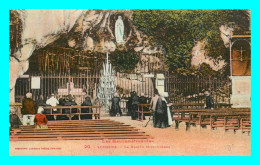 A762 / 001 65 - LOURDES Grotte Miraculeuse - Lourdes