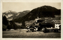 Osttirol, Kals, Glocknerwirt Und Pfarrkirche - Lienz