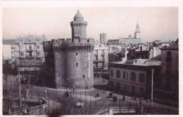 66 - Pyrénées Orientales -   PERPIGNAN - Le Castillet Et La Cathedrale -  Carte Glacée - Perpignan