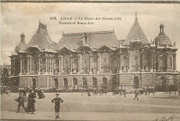 59 - Lille - Musée Des Beaux Arts - Animée - CPA - Oblitération Ronde De 1921 - Voir Scans Recto-Verso - Lille