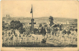 55 - Verdun - Cimetière Militaire Du Faubourg Pavé Le Plus Important De La Région - Au Centre La Tombe Des Sept Soldats  - Verdun